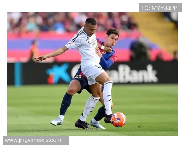 他是足球场上的克里斯模仿球星 揭秘他如何完美复制巨星技艺