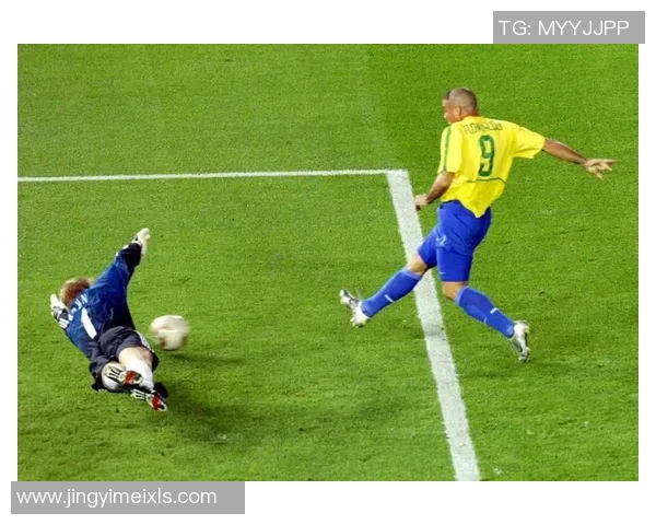 巴西退役足球巨星辉煌历程与绿茵岁月的荣耀回顾 巴西退役足球巨星辉煌历程与绿茵岁月的荣耀回顾