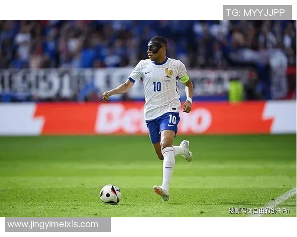 当代足球明星的崛起与挑战:从梅西到姆巴佩的辉煌之路 当代足球明星的崛起与挑战:从梅西到姆巴佩的辉煌之路