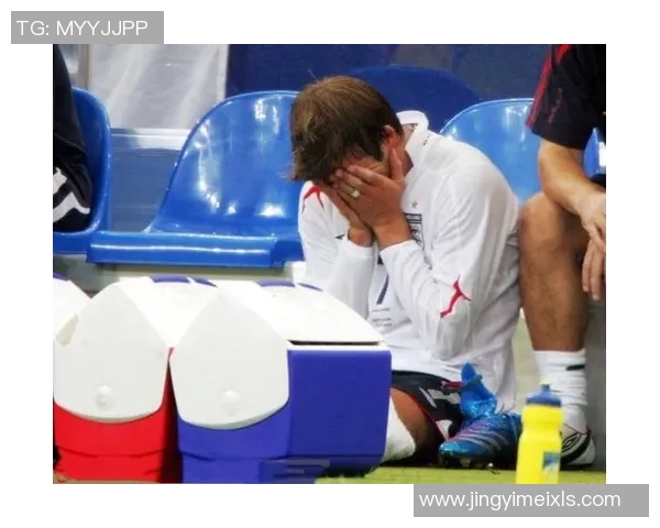 足球巨星眼含泪水掩面而泣背后的心酸与不为人知的压力