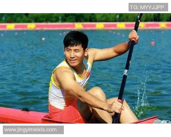 金嗓子足球传奇：从绿茵场到音乐舞台的跨界人生